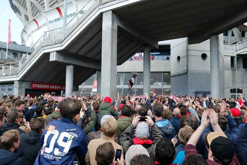 voorschot-1200-huldiging