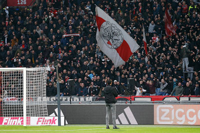 Haller toonde zich andersom ook dankbaar voor de mooie tijd. © De Brouwer