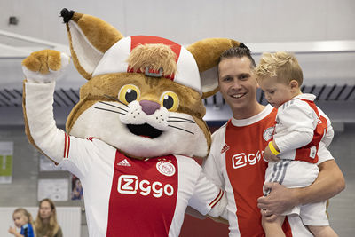 Allemaal in wit-rood-wit. Vinden we mooi! © Pro Shots