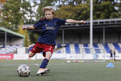 Hier moet een doelman in actie komen. © Pro Shots