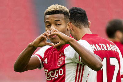 Hartjes voor Neres! En zien we de oude vorm langzaam terugkeren? © Pro Shots