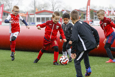Tong uit de mond. Net als Donny van de Beek! © Pro Shots