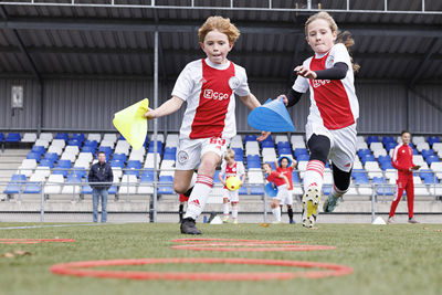 En dan kunnen de voetbalspelletjes beginnen. © Pro Shots