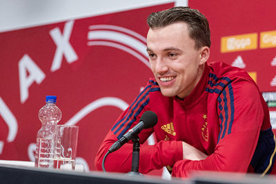Regeer kan ook goed lachen om de originele vragen. © Pro Shots