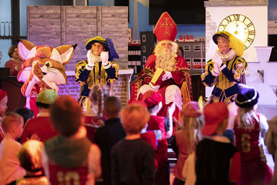 Alle namen staan ook dit jaar weer in het grote boek. © Pro Shots