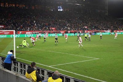 Invaller Brobbey maakt de 2-1. © De Brouwer