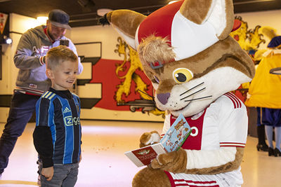 De krabbel van Lucky is binnen! © Pro Shots