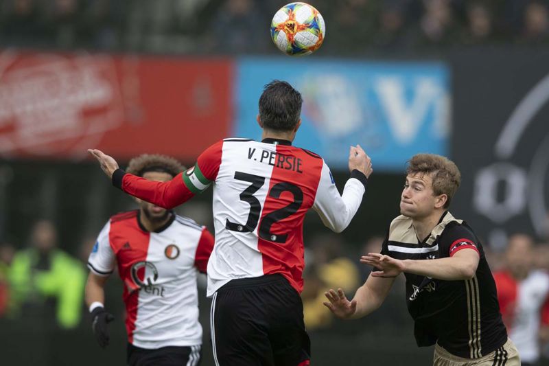 fey-persie-ligt-1200