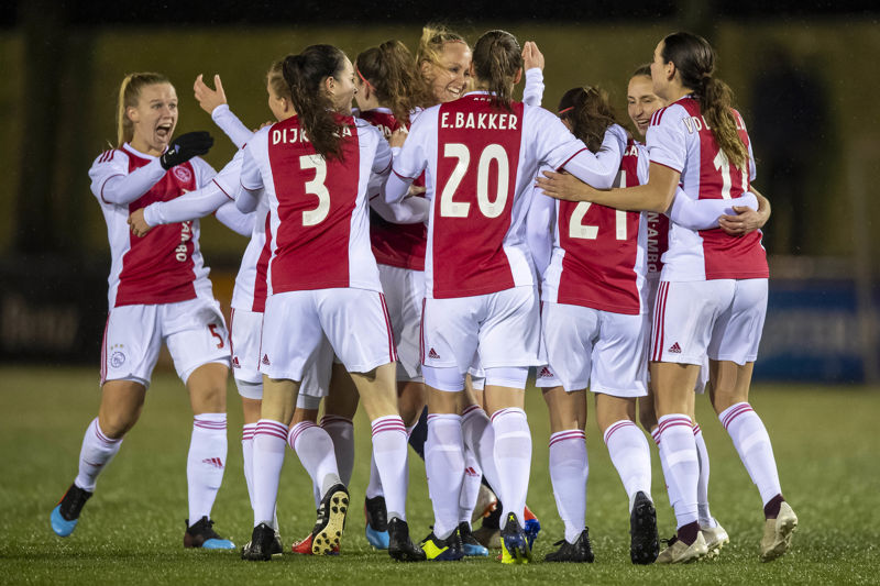 AjaxVrouwenPSVpo