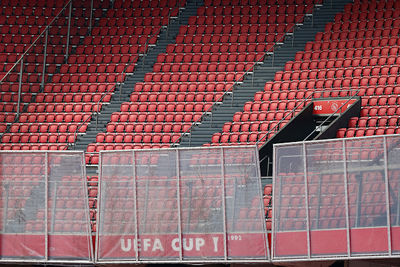 Een leeg uitvak is gewoon stom, alhoewel VVV nooit veel supporters meeneemt. © De Brouwer