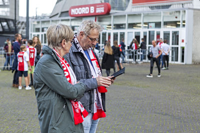 Het inkomen van het stadion blijkt nogal een gedoetje… © Björn Martens