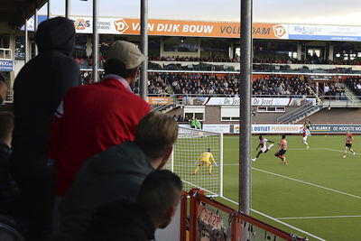 De net ingevallen Brobbey jast de 0-3 tegen de touwen! © De Brouwer