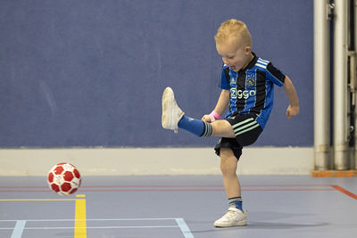 Nou, hij is er zeker klaar voor. Komt dat schot! © Pro Shots